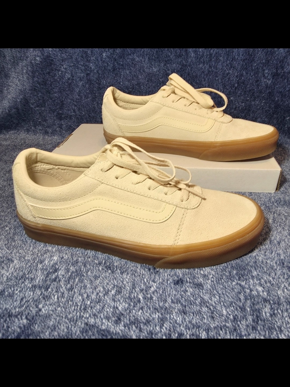 Vans Women's Ward Translucent Gum 'Creme Brulee' Suede Sneakers